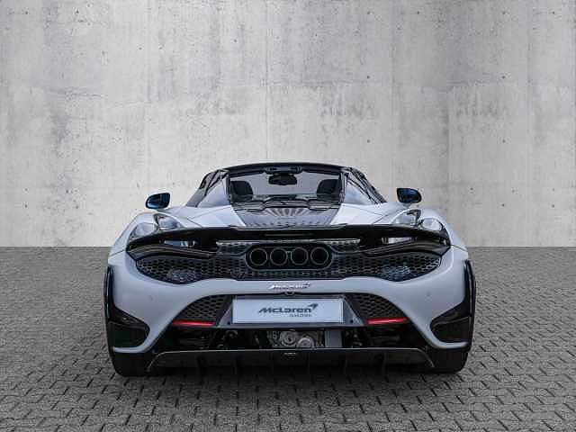 765LT Spider