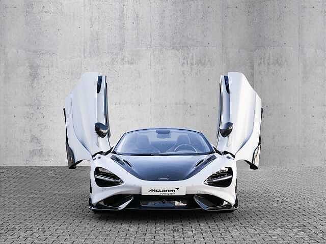 765LT Spider