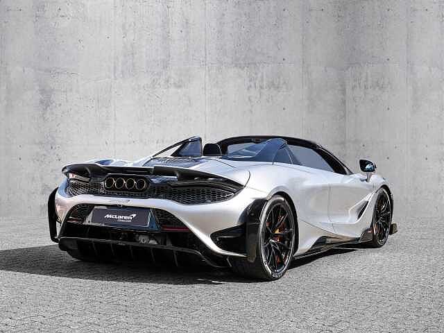 765LT Spider