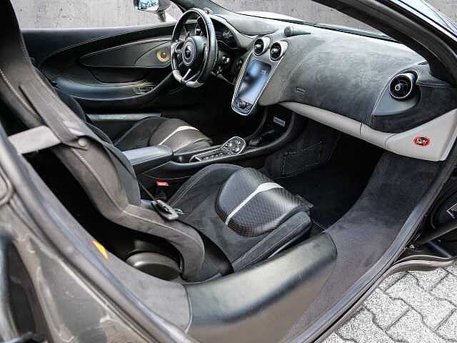 570S
