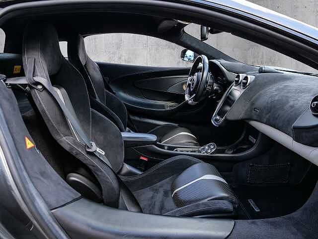 570S