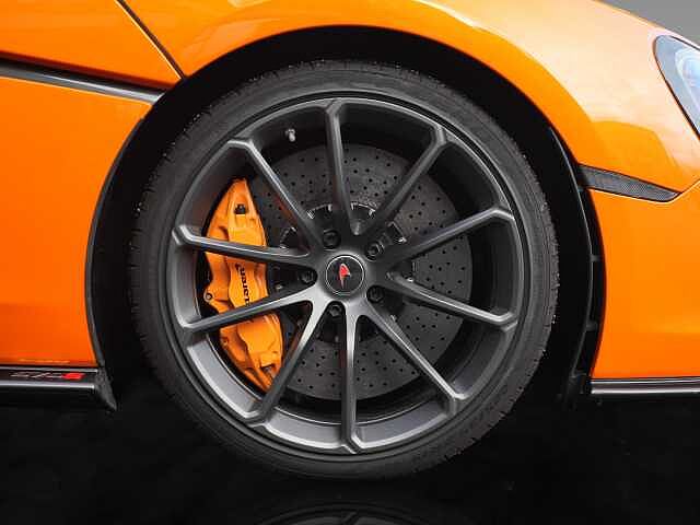 570S Spider