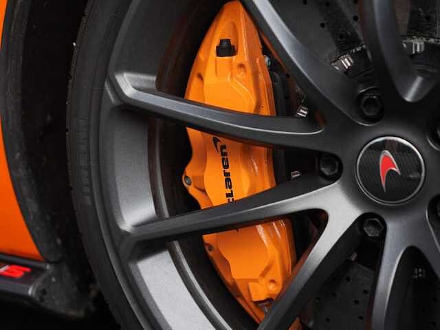 570S Spider