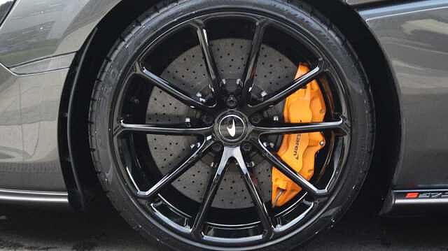 570S Spider