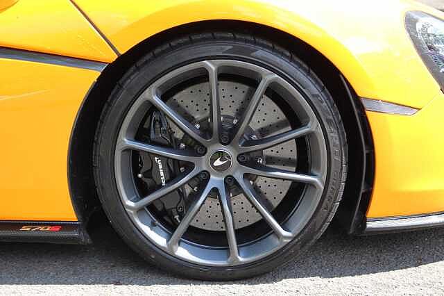 570S Spider