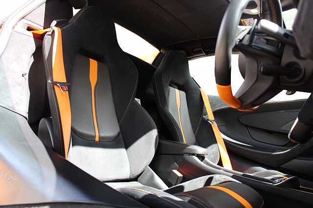 570S Spider