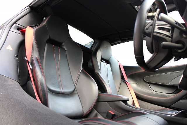 570S Spider