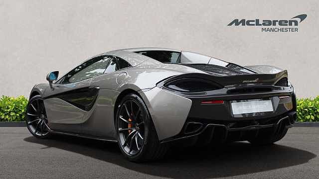 570S Spider