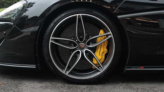 570S Spider