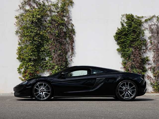 570GT