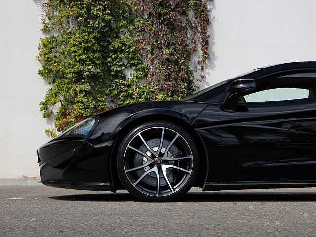 570GT