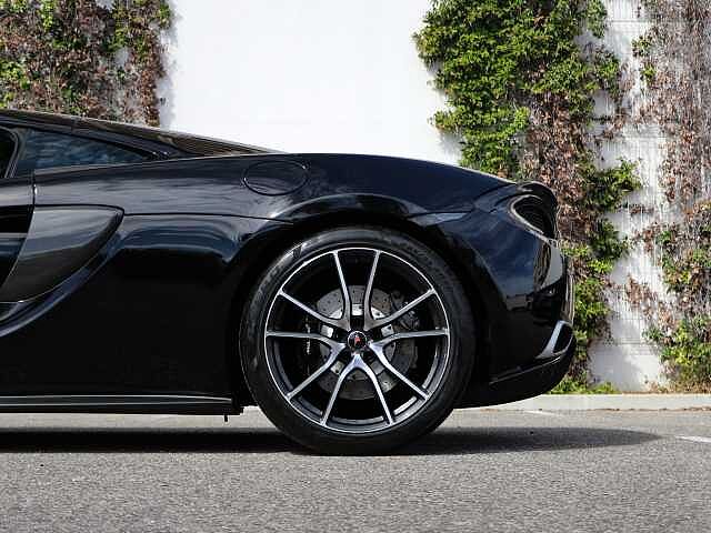 570GT