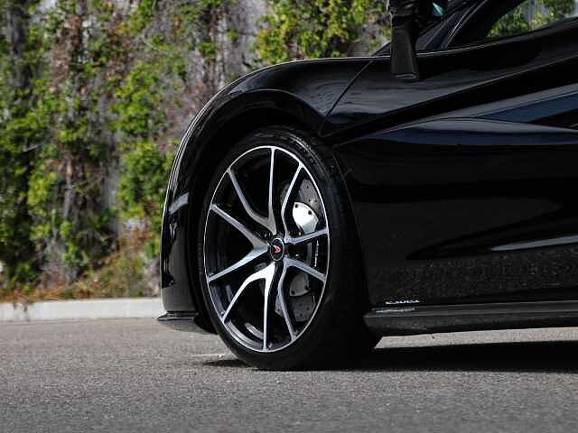 570GT