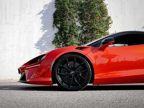 mclaren-vehicle-image