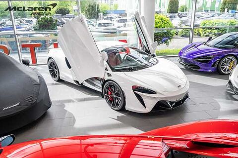 mclaren-vehicle-image