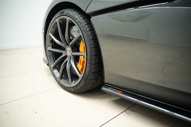 570S Spider