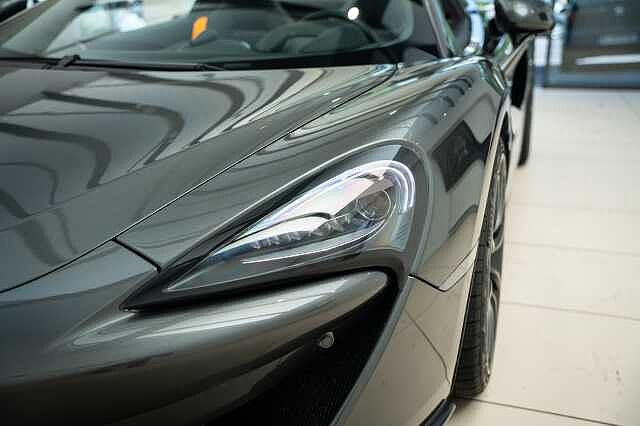 570S Spider