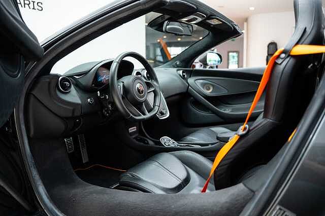 570S Spider