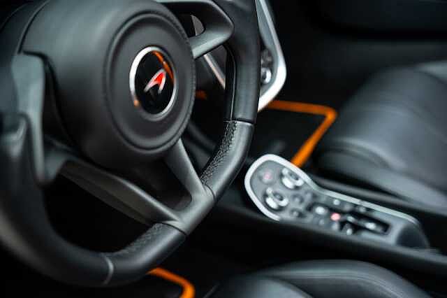 570S Spider