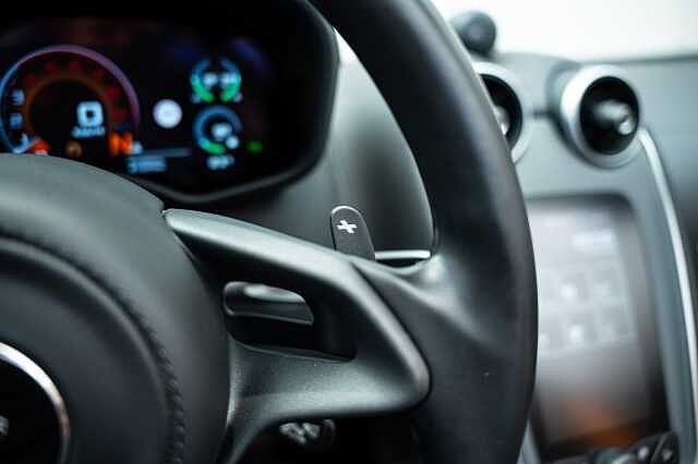 570S Spider