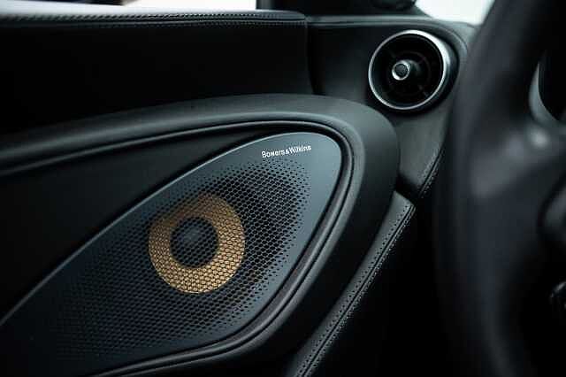 570S Spider