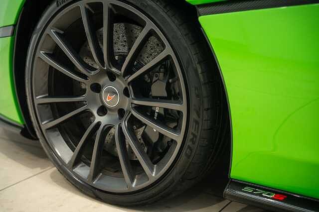 570S