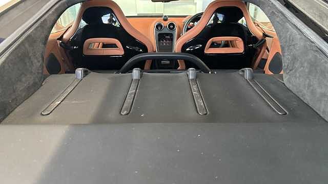570GT