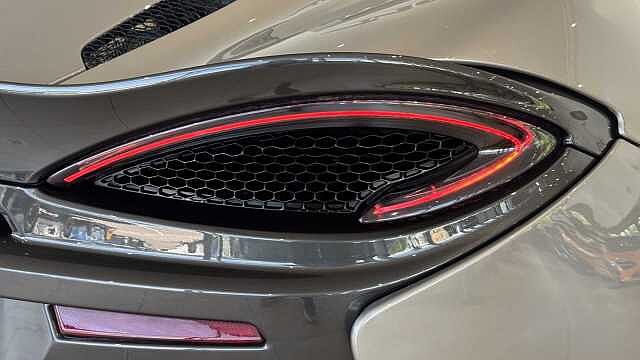570GT