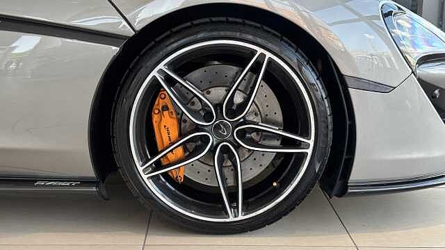 570GT