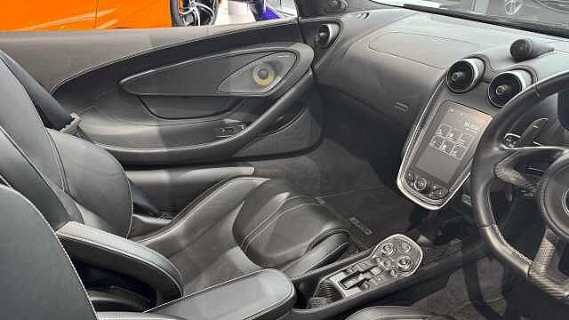 570S Spider
