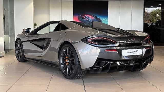 570S Spider