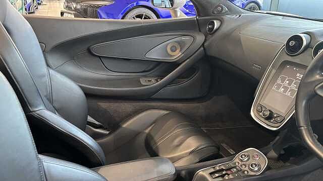 570S Spider
