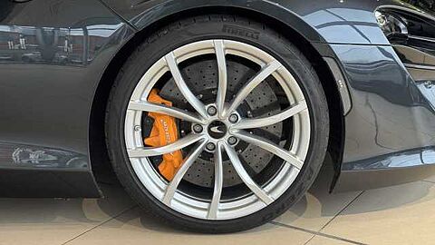 mclaren-vehicle-image