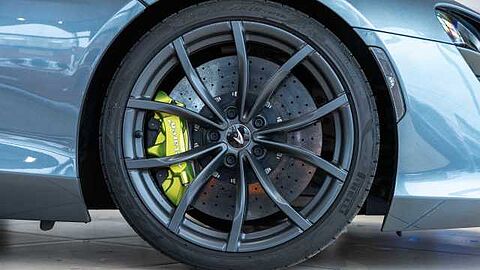 mclaren-vehicle-image