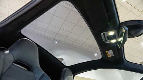 mclaren-vehicle-image