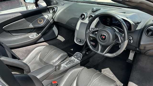 570S Spider
