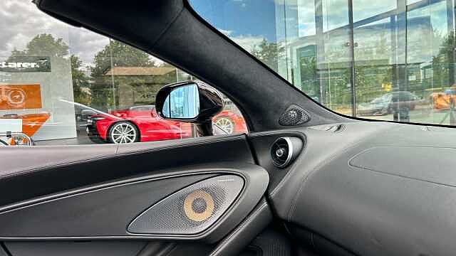 570S Spider