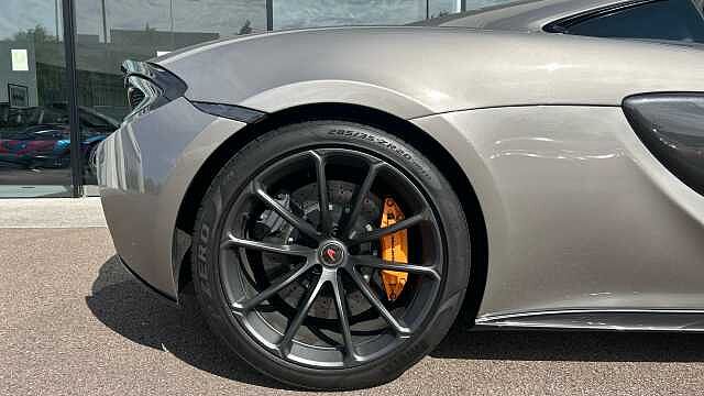570GT