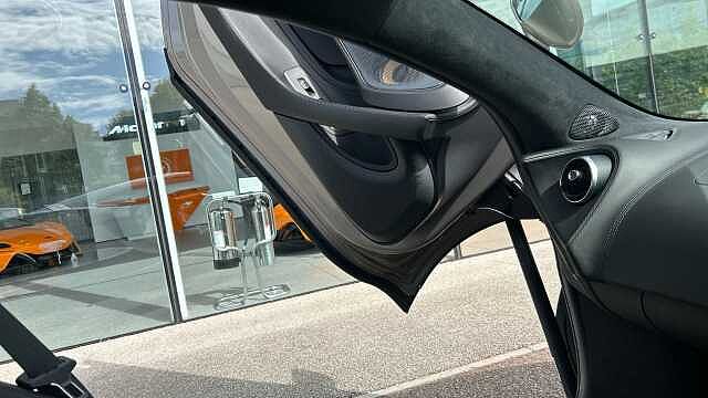 570GT