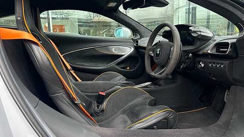 mclaren-vehicle-image