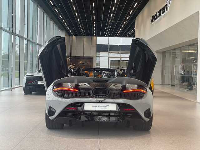 750S Spider
