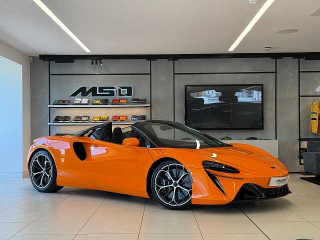 3.0T V6 7.4kWh Spider 2dr Petrol Plug-in Hybrid SSG Euro 6 (s/s) (700 ps) ARTURA - 27.02.2024 3.0T V6 7.4kWh Spider 2dr Petrol Plug-in Hybrid SSG Euro 6 (s/s) (700 ps) ARTURA - 27.02.2024